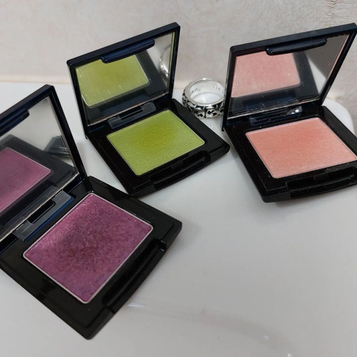 ラズル アイカラー/エレガンス ラズル /単色アイシャドウを使ったクチコミ(2枚目)