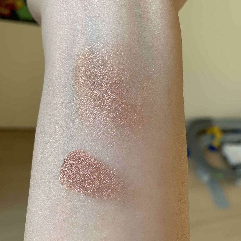 オンブル プルミエール プードゥル/CHANEL/単色アイシャドウを使ったクチコミ（3枚目）