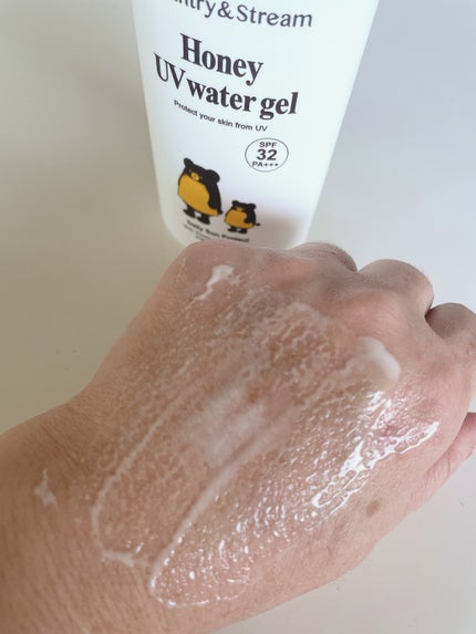 UVウォータリージェル N/カントリー&ストリーム/日焼け止めジェルを使ったクチコミ(3枚目)
