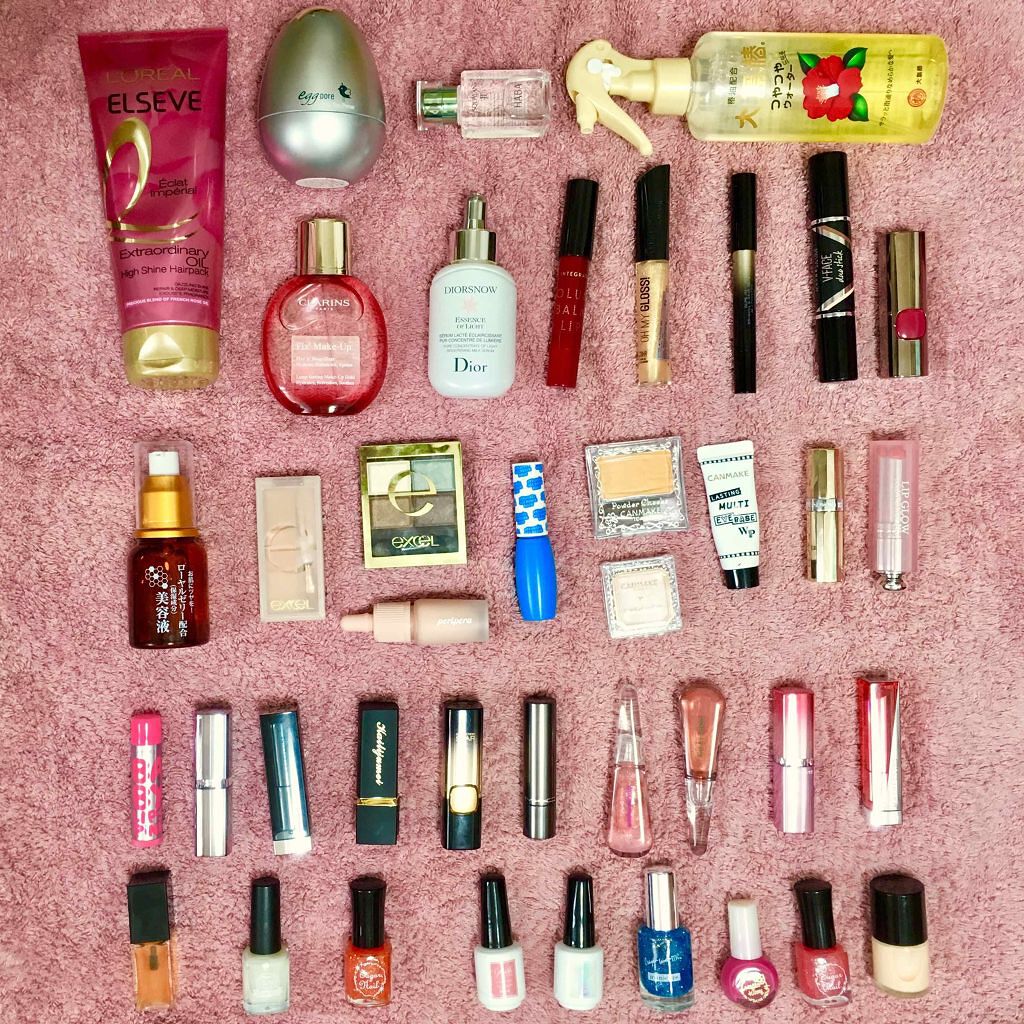 380フォロワーさん、5000いいね超え、ありがとうございます‼️

写真は100フォロワーさんのときに手持ちのコスメをだいたい全て並べたんですが、その時にはなかった増えたコスメ達です✨
通勤カバンに入れてるなどでまた撮り忘れもあります…な