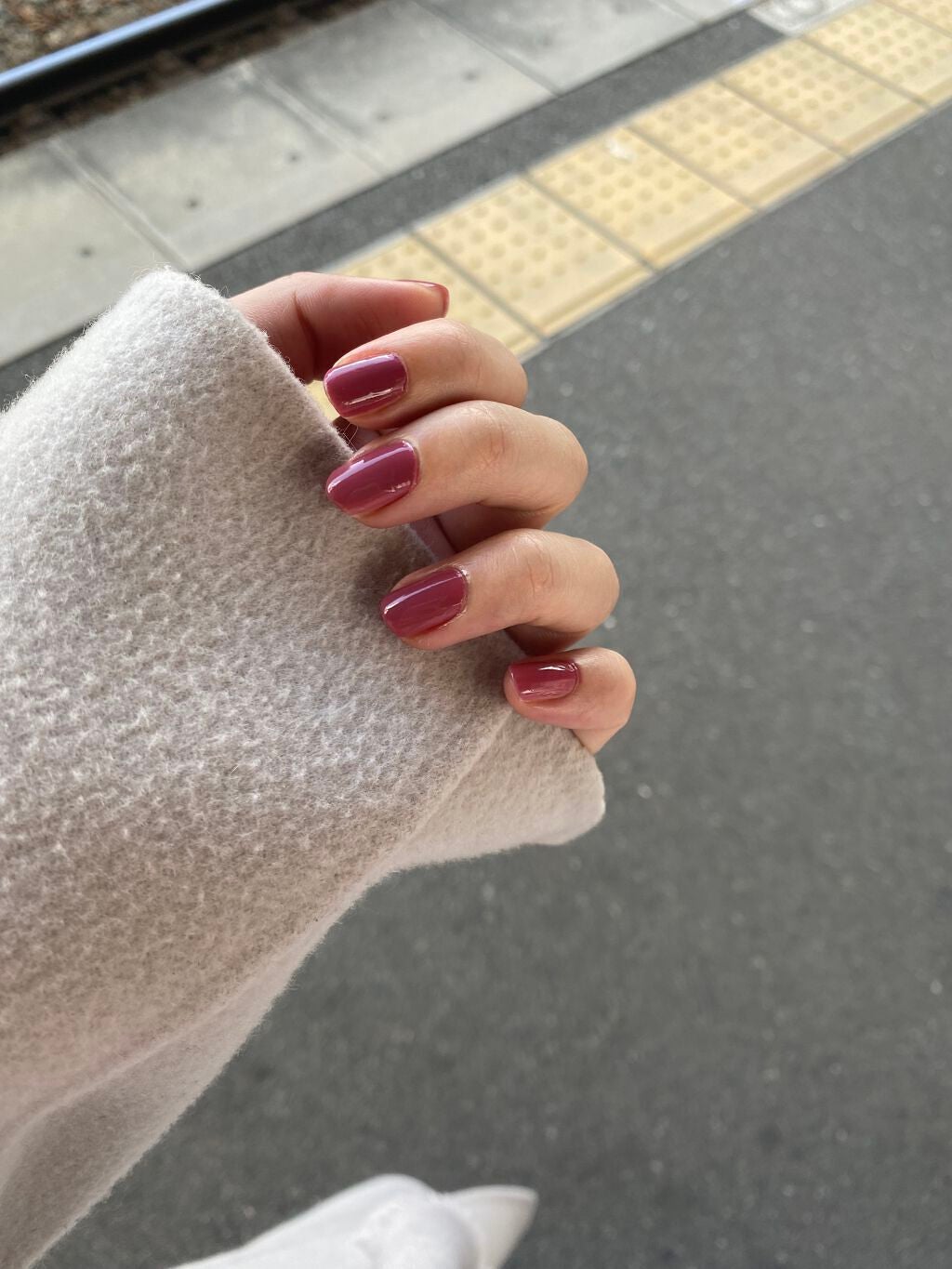 ザ ネイルポリッシュ “エターナル イン ピンク”/ADDICTION/マニキュアを使ったクチコミ(2枚目)