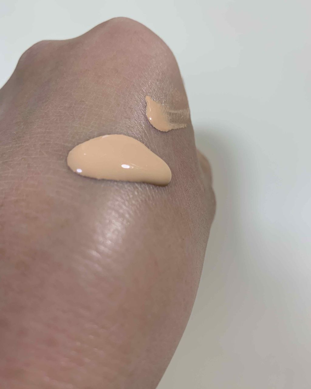 モイスチュアライジング ファンデーション プライマー S/PAUL & JOE BEAUTE/化粧下地を使ったクチコミ（2枚目）