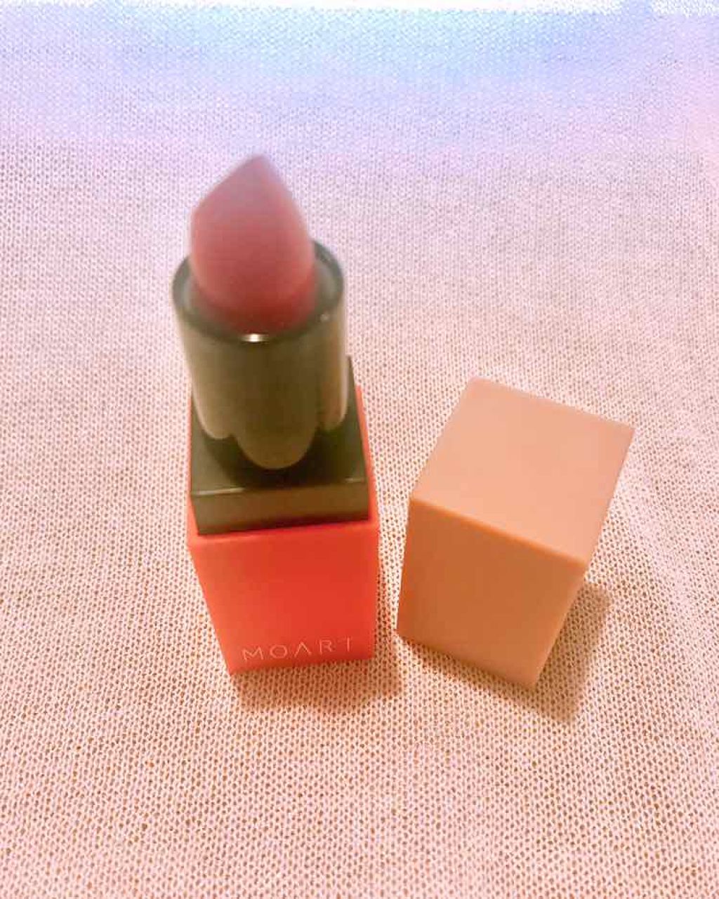 モアート ベルベットリップスティック/MOART/口紅を使ったクチコミ（2枚目）