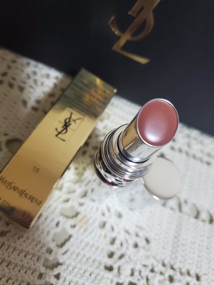 YSL ラブシャイン キャンディグレーズ No.15 ショーケーシング ヌード/YVES SAINT LAURENT BEAUTE/口紅を使ったクチコミ(2枚目)