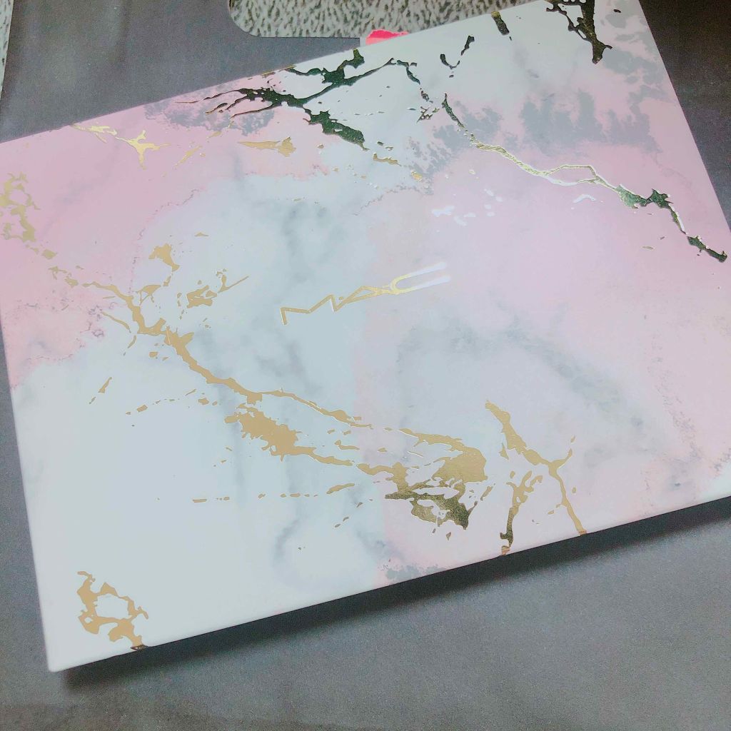 M・A・C スモールアイシャドウ×12のクチコミ「6月7日発売
MAC
スモールアイシャドウ12
ナチュラルバイス

捨て色無し！
マットカラー.....」（3枚目）