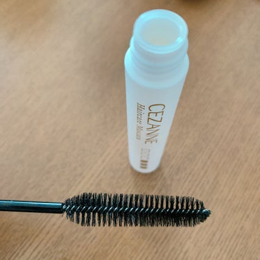 CEZANNE ヘアケアマスカラのクチコミ「アホ毛用に買ったけど、前髪の内側がアイロンしても
うねっちゃうから使ってみたらすっごく良かった.....」（3枚目）