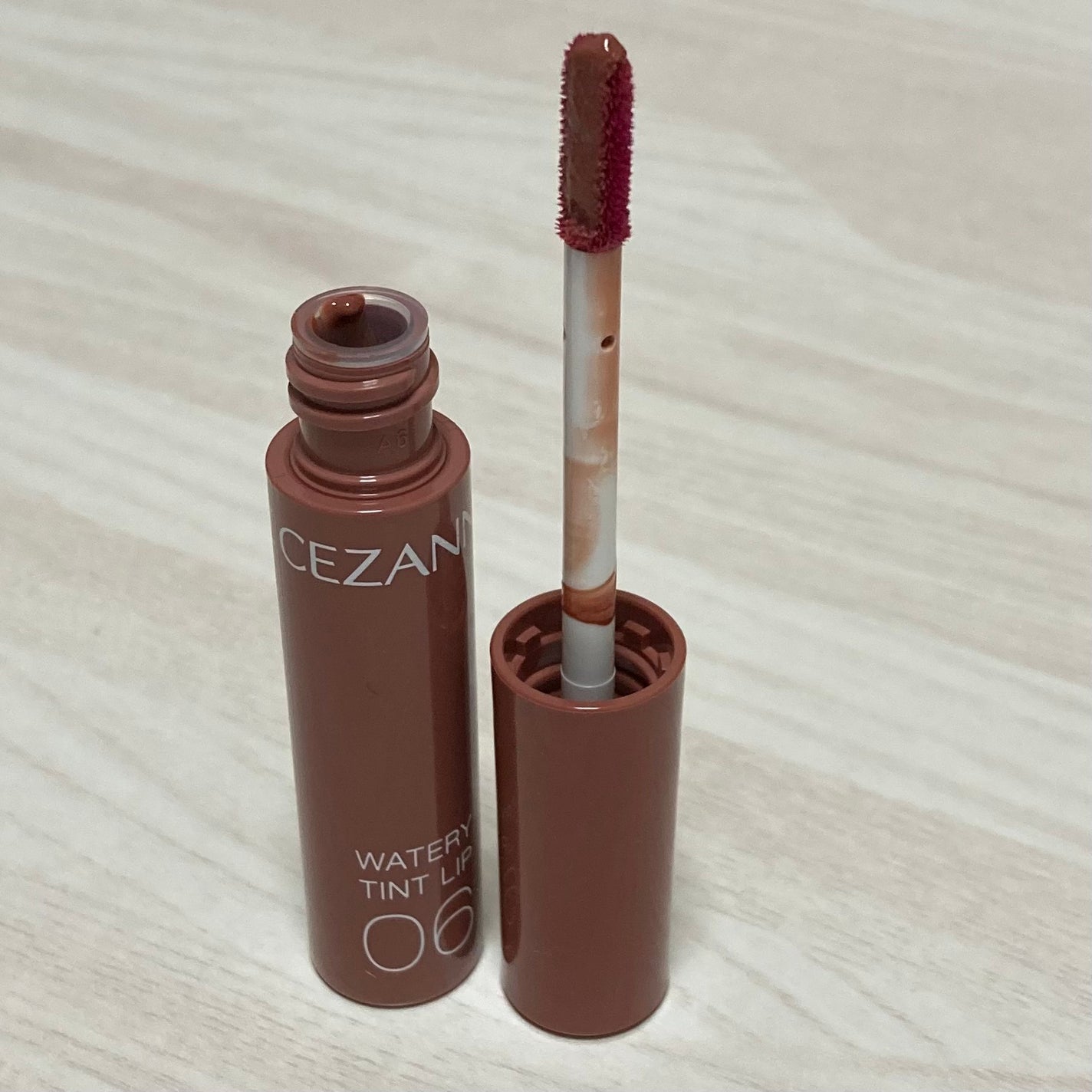 ウォータリーティントリップ/CEZANNE/リップティントを使ったクチコミ(2枚目)
