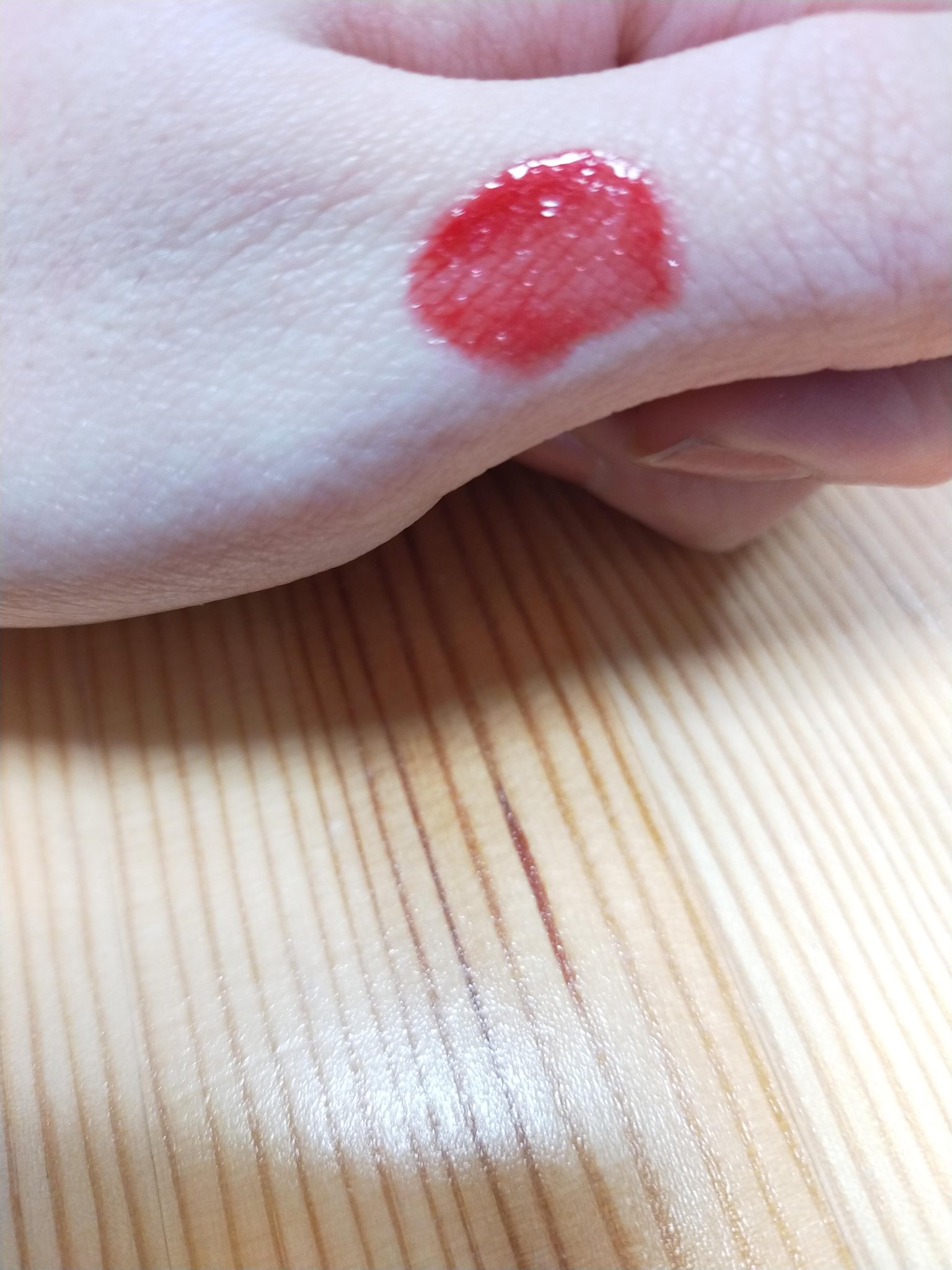 アンドバイロムアンド　グラッシーボムティント/&nd by rom&nd/リップティントを使ったクチコミ（3枚目）