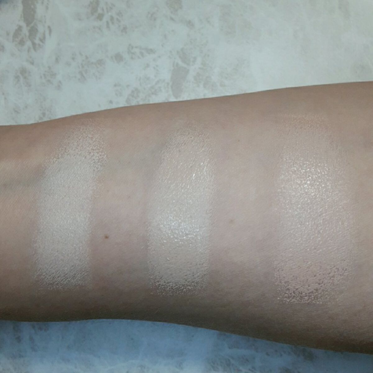 カラーステイ ロングウェア メイクアップ/REVLON/リキッドファンデーションを使ったクチコミ（3枚目）