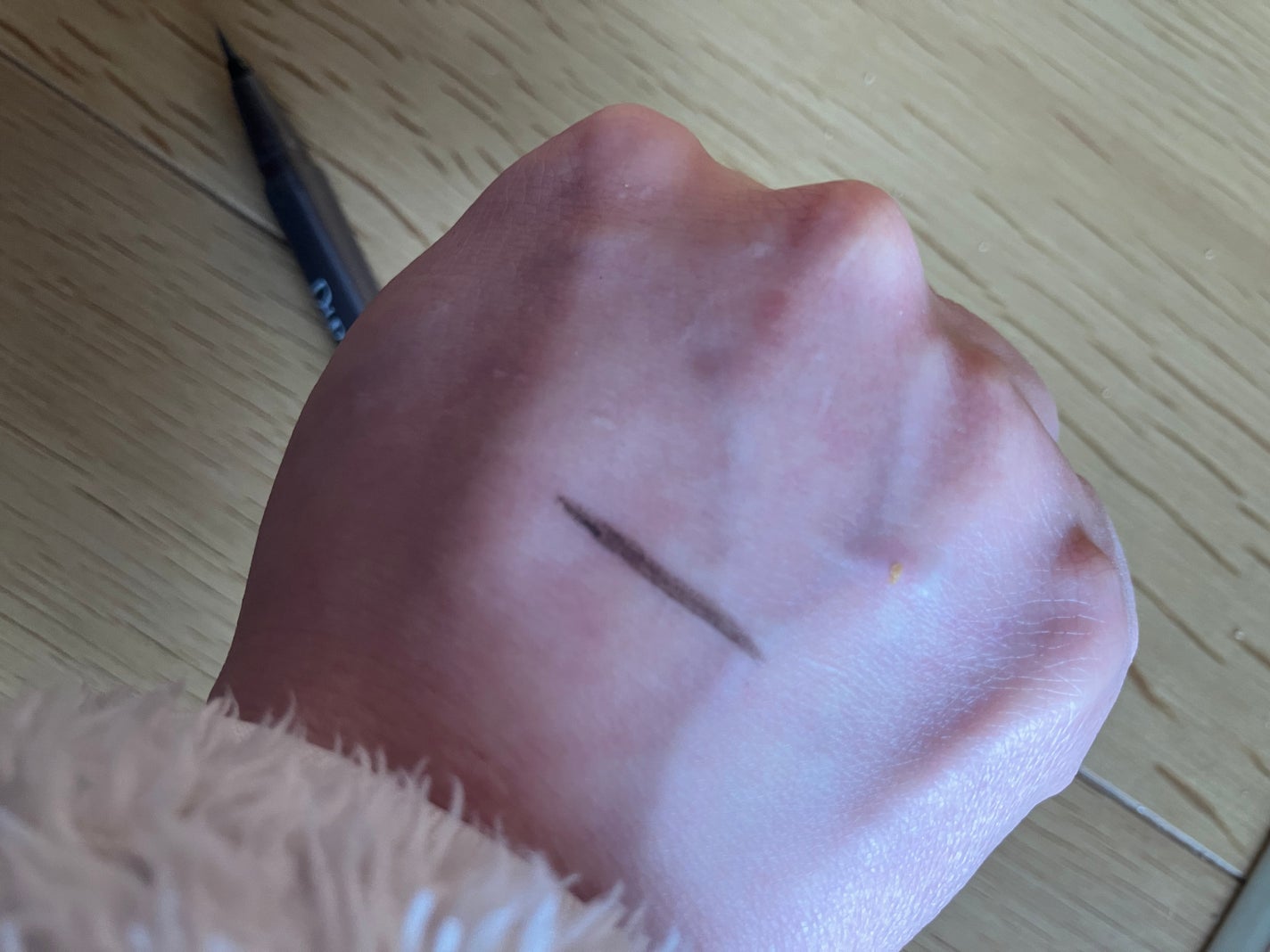 シルキーリキッドアイライナーWP/D-UP/リキッドアイライナーを使ったクチコミ(1枚目)