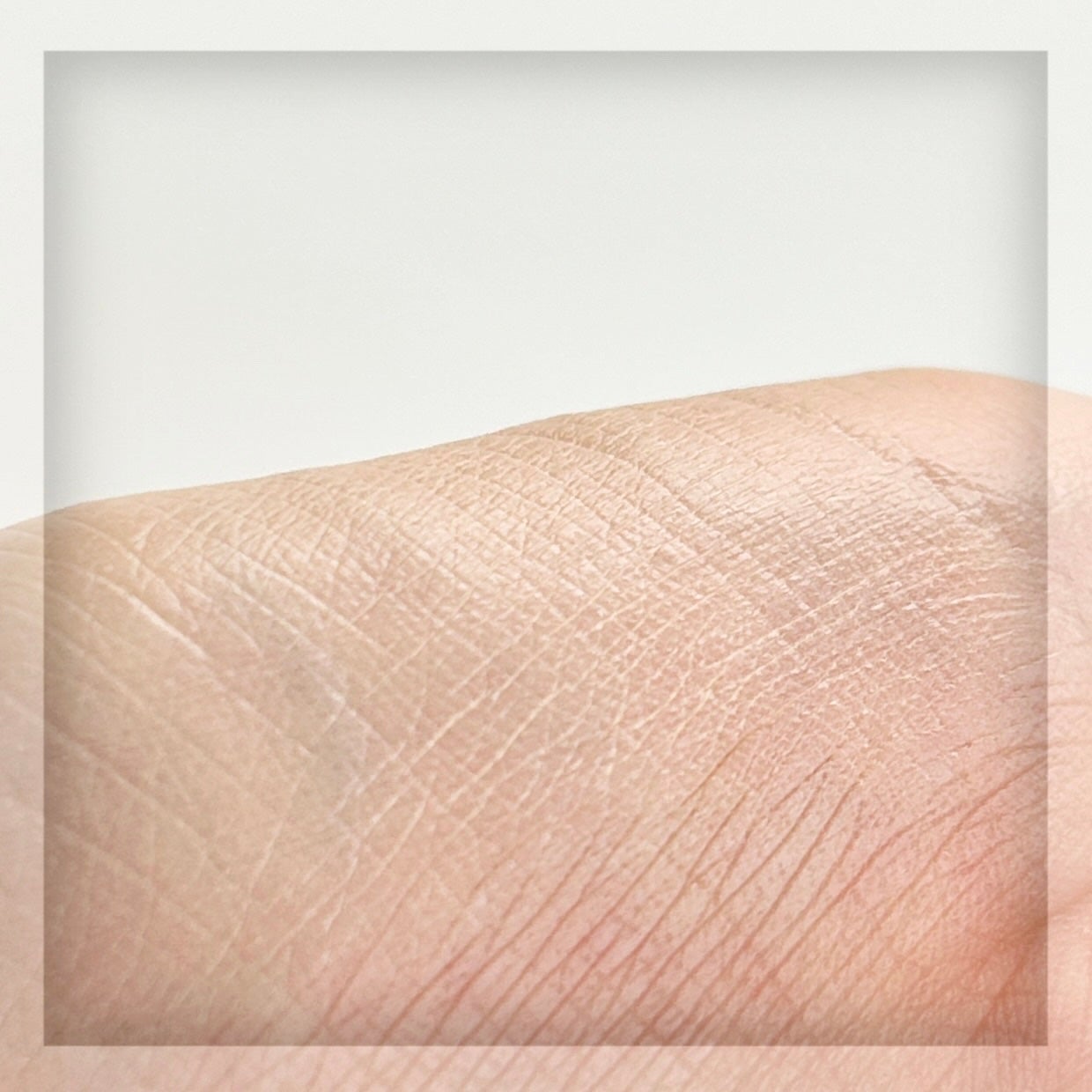 グロー マットクッション/APRILSKIN/クッションファンデーションを使ったクチコミ(5枚目)