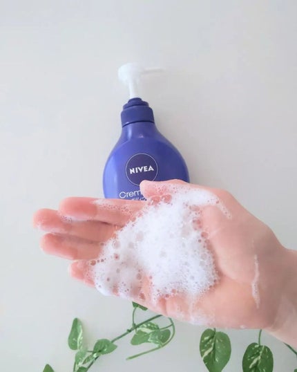 ニベア クリームケア ボディウォッシュ ヨーロピアンホワイトソープの香り/ニベア/ボディソープを使ったクチコミ(4枚目)