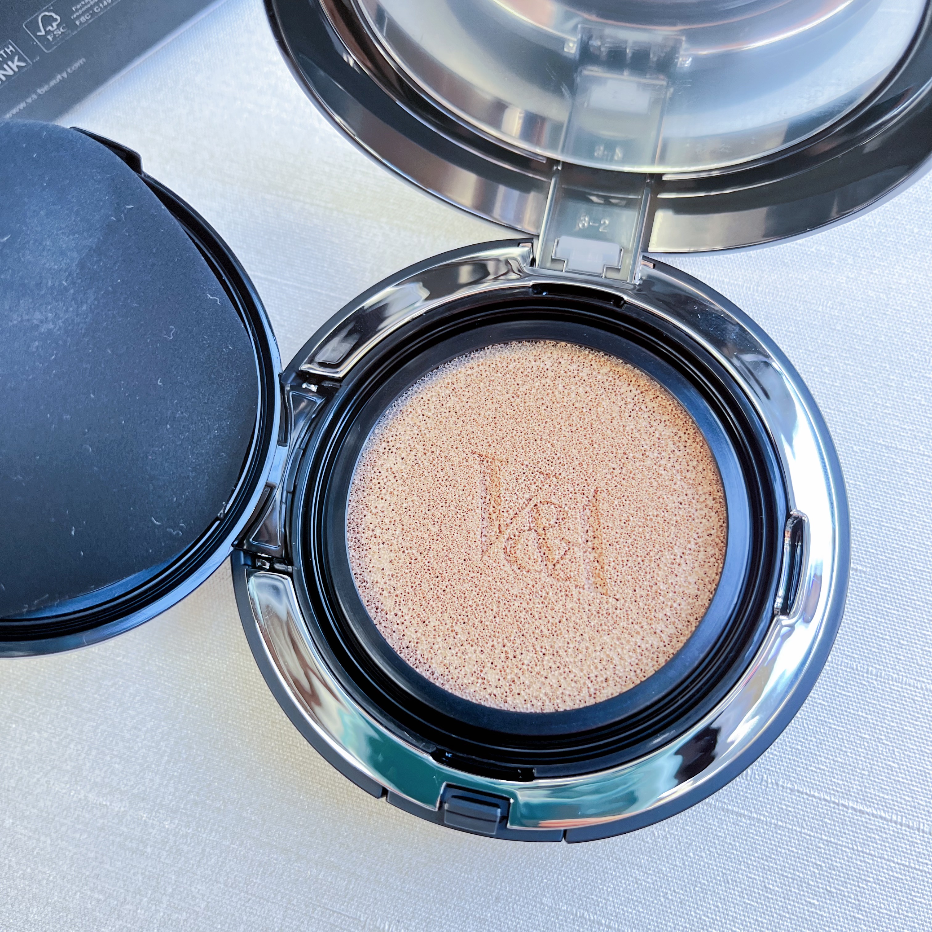 V&Aビューティー ロングウェアクッションファンデーションのクチコミ「以前レフィルのみ購入した
V&Aビューティー
ロングウェアクッションファンデーション
00フォ.....」（3枚目）