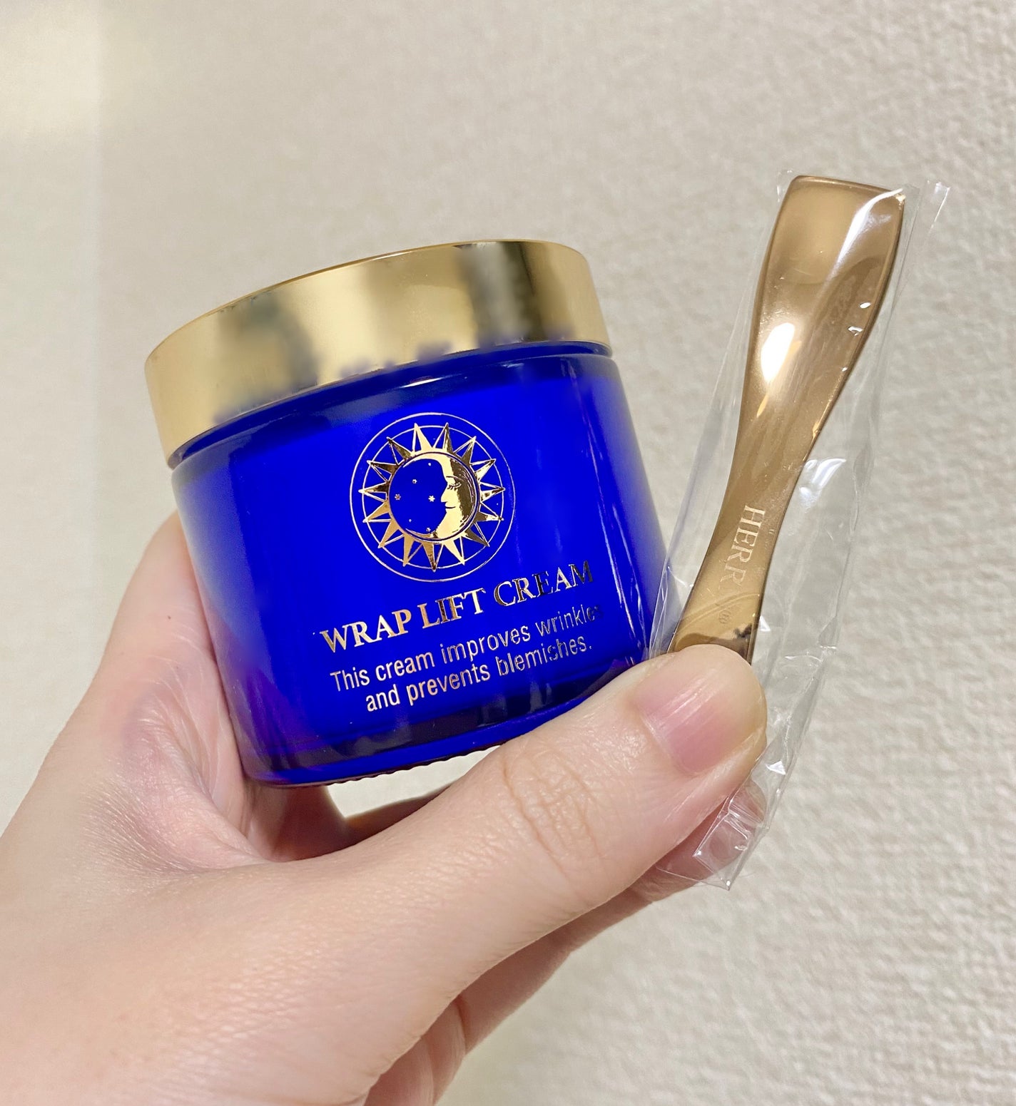 ラップリフトクリーム/ハーリス/フェイスクリームを使ったクチコミ(2枚目)