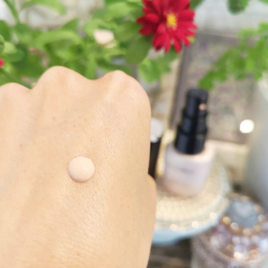 ドラマティックエッセンスリキッド/マキアージュ/リキッドファンデーションを使ったクチコミ（2枚目）