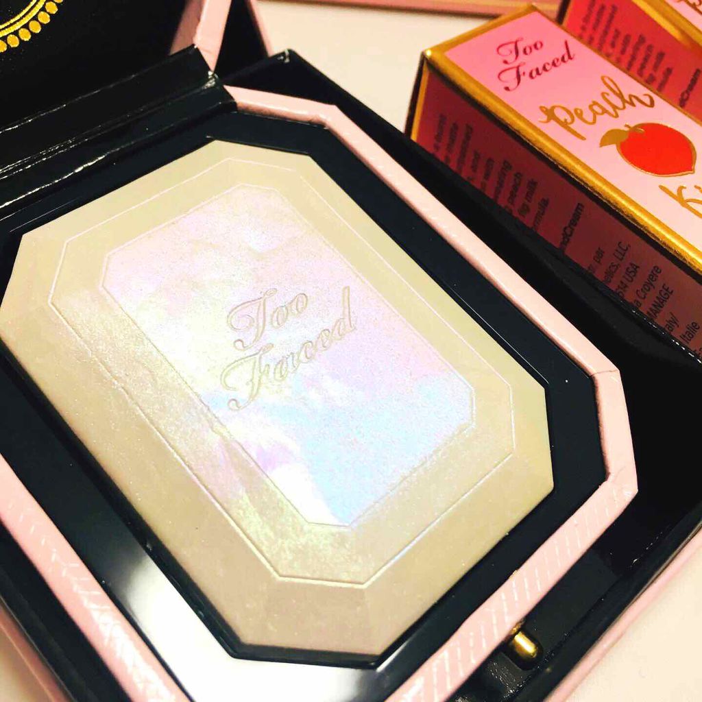 ダイヤモンドライト ハイライター ブラシ/Too Faced/メイクブラシを使ったクチコミ（1枚目）
