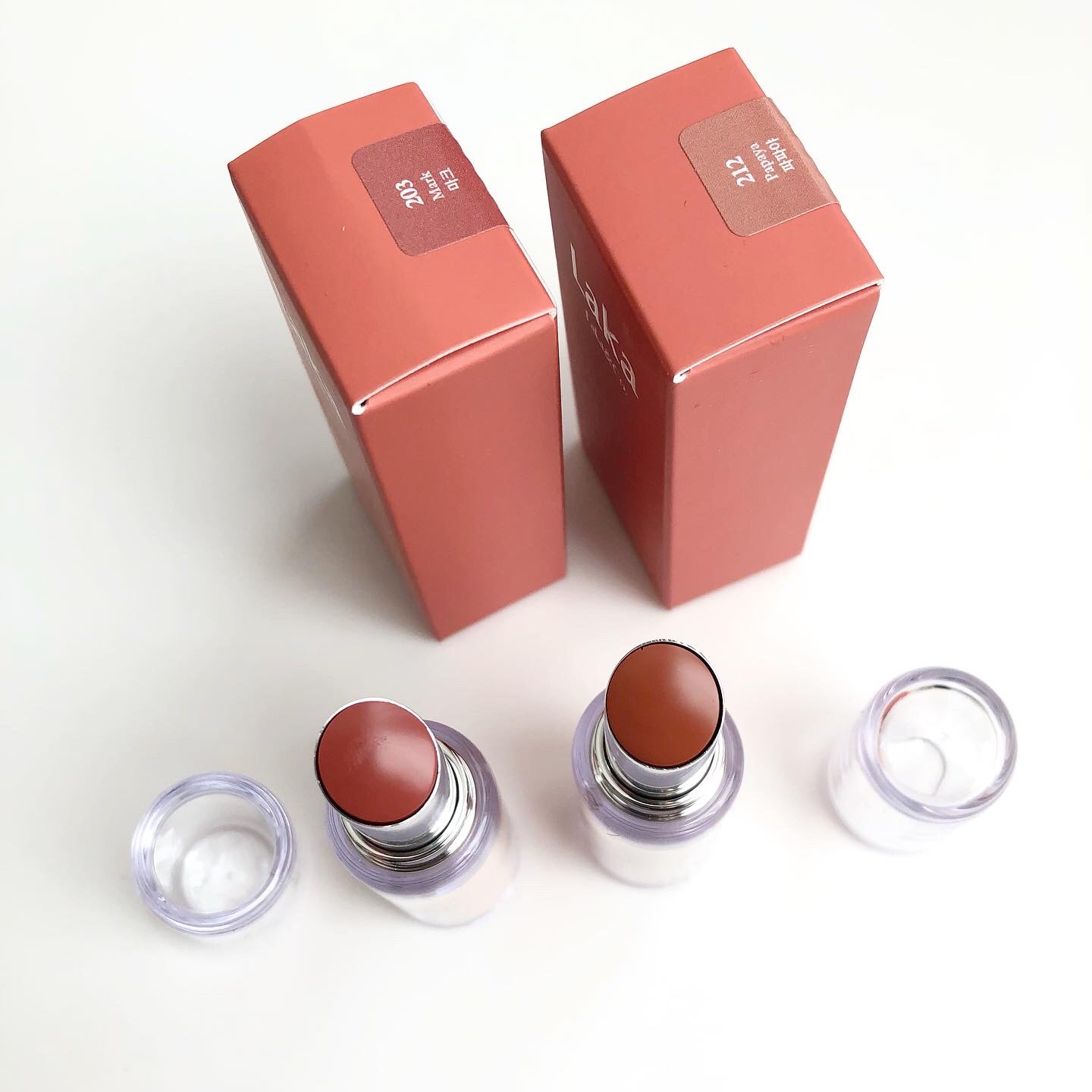 ボンディンググロウリップスティック/Laka/口紅を使ったクチコミ（2枚目）