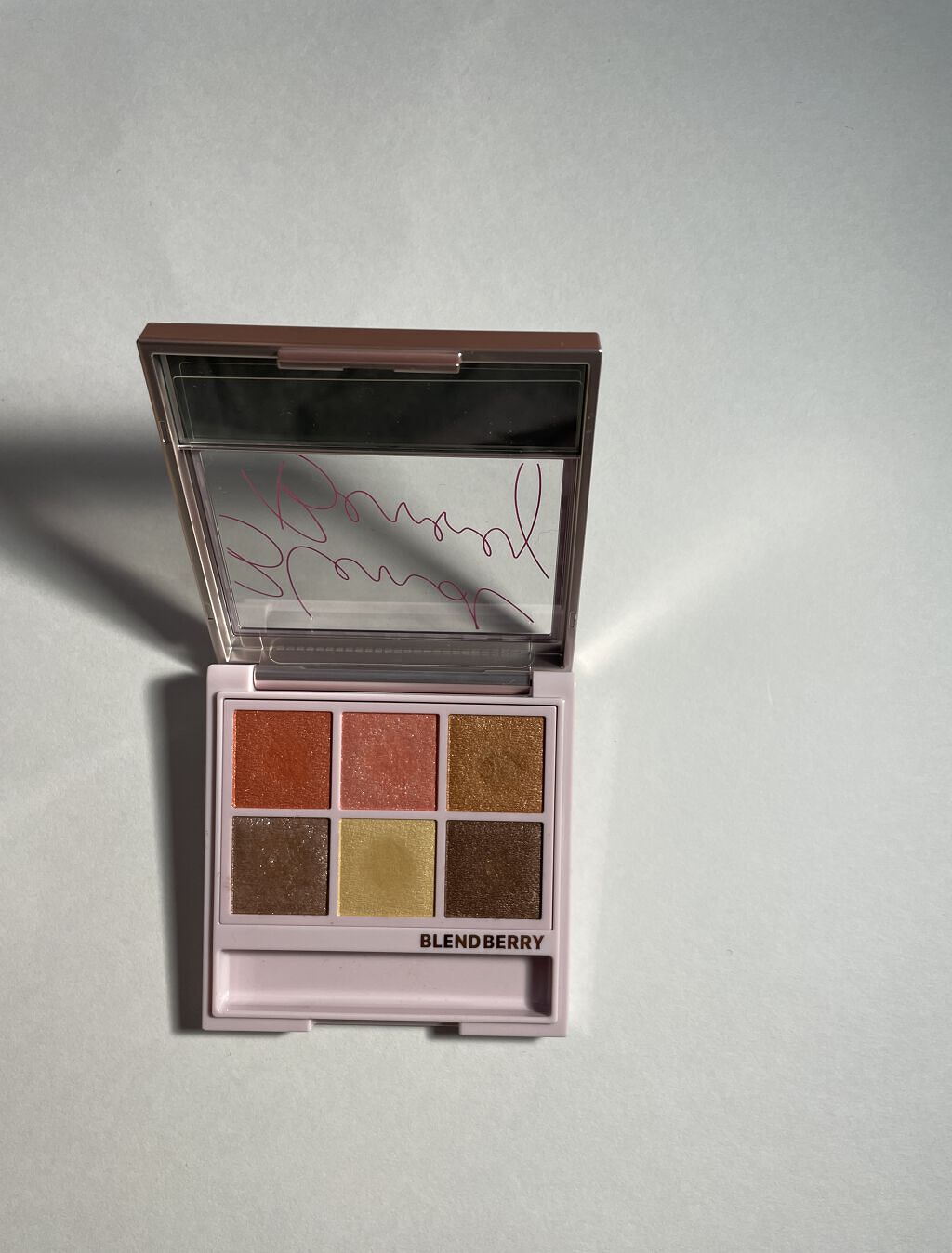 オーラクリエイション 001 ほおずき＆シャイニーベージュ/BLEND BERRY/アイシャドウパレットを使ったクチコミ（2枚目）