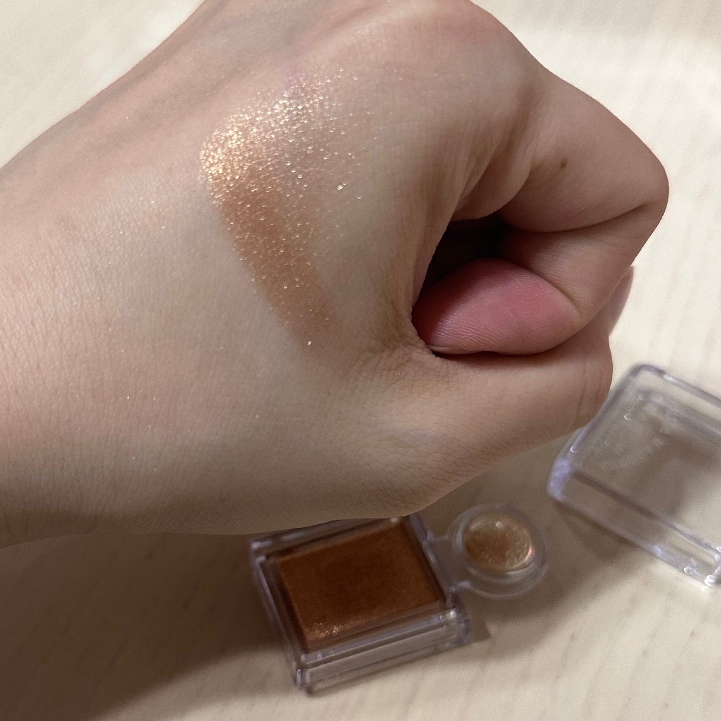 シャドーカスタマイズ/MAJOLICA MAJORCA/単色アイシャドウを使ったクチコミ(3枚目)