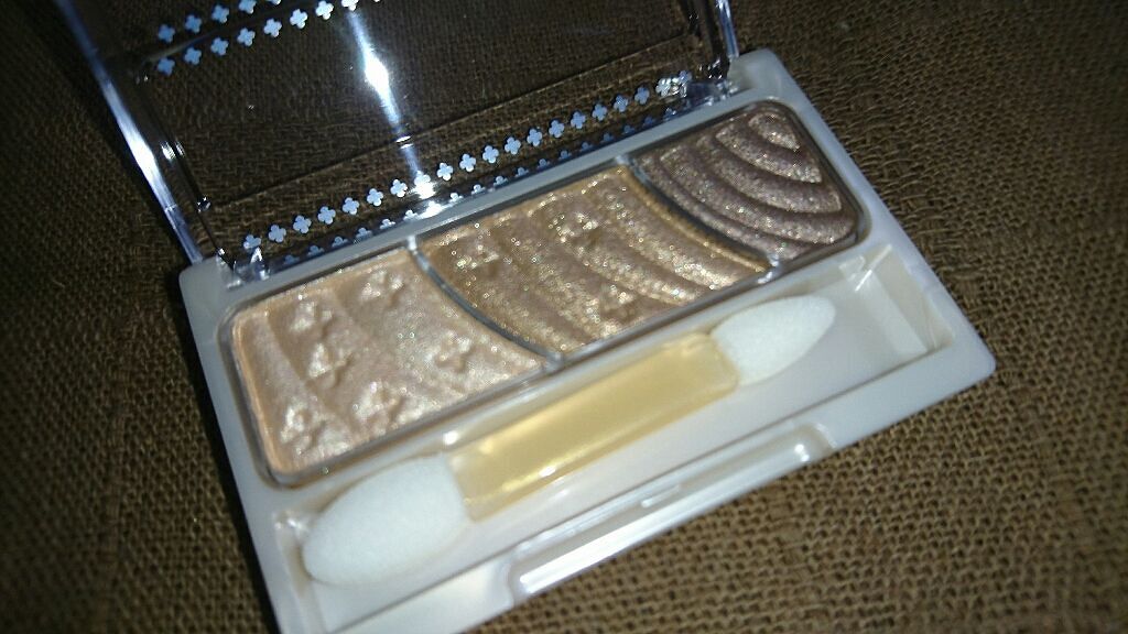 トーンアップアイシャドウ/CEZANNE/アイシャドウパレットを使ったクチコミ（3枚目）