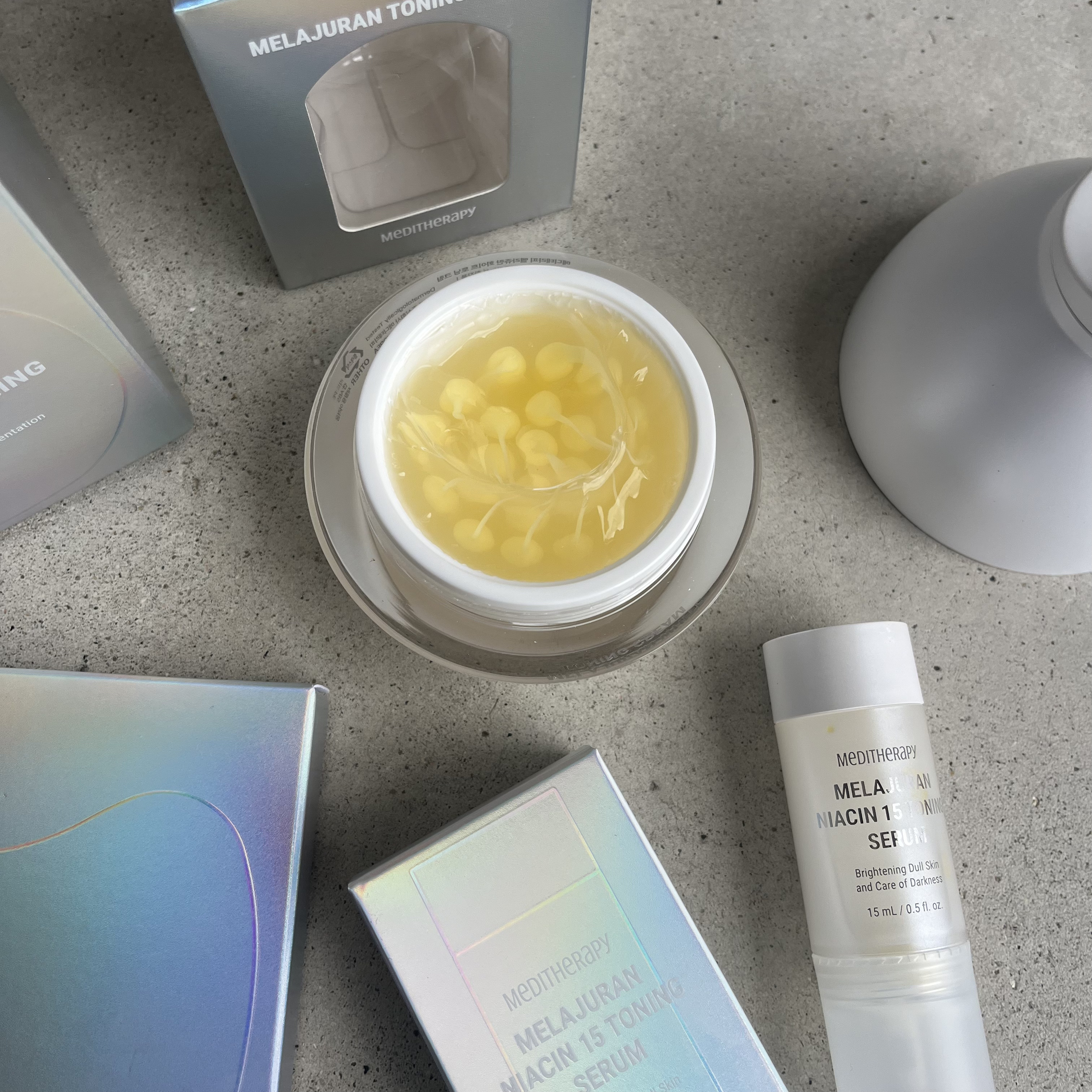 メラジュランホワイトトーニングクリーム&EMS美顔器/MEDITHERAPY/その他スキンケアを使ったクチコミ（2枚目）