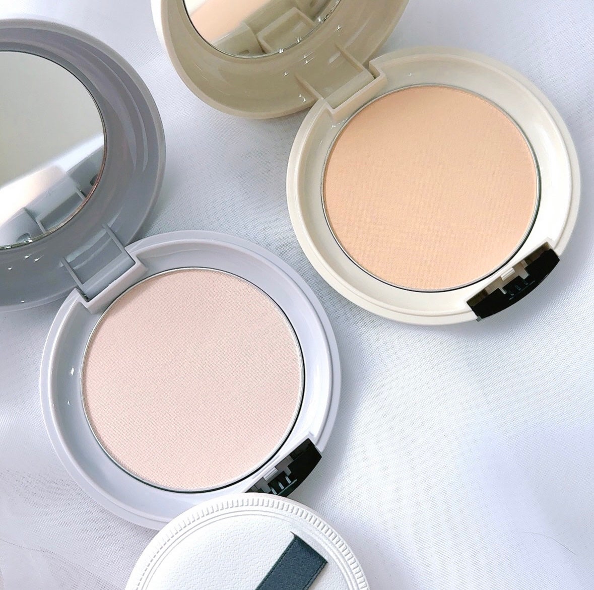 さくら on LIPS 「素肌に馴染むベース×パウダー✨️エアリータッチシリーズがリニュ..」(3枚目)