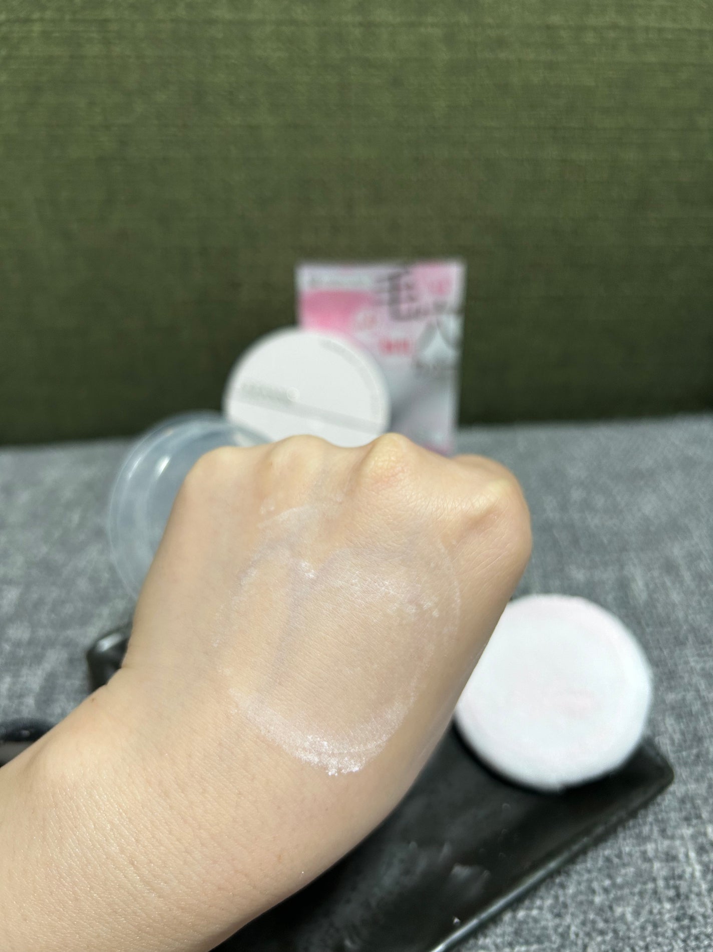 シームレスカバーパウダー/CEZANNE/フェイスパウダーを使ったクチコミ(3枚目)