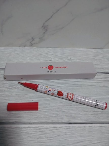 サラダdeフルーツカラーリキッドアイライナーWP 12 ストロベリー/FLORTTE/リキッドアイライナーの画像