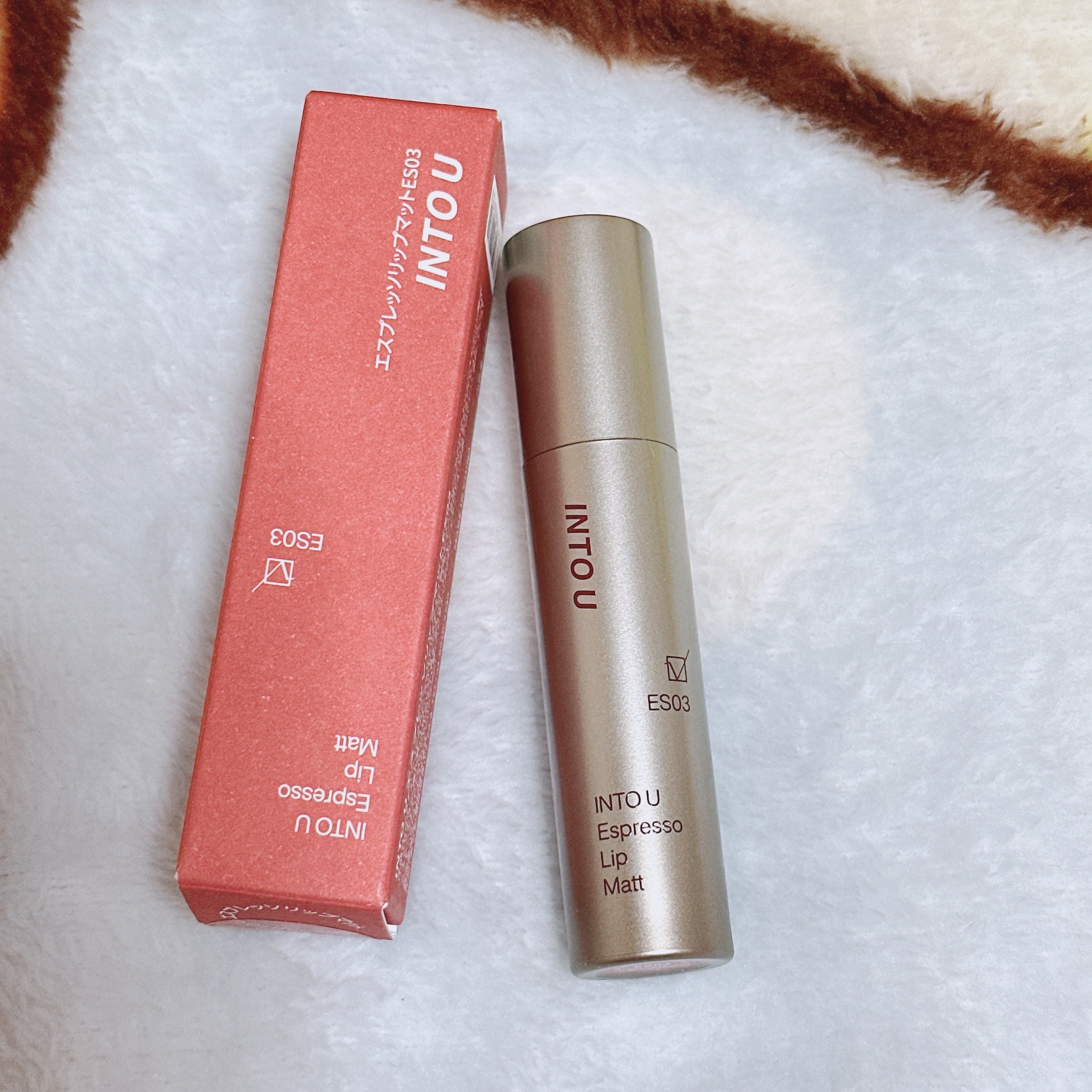 エスプレッソリップマット/INTO U/口紅を使ったクチコミ（1枚目）