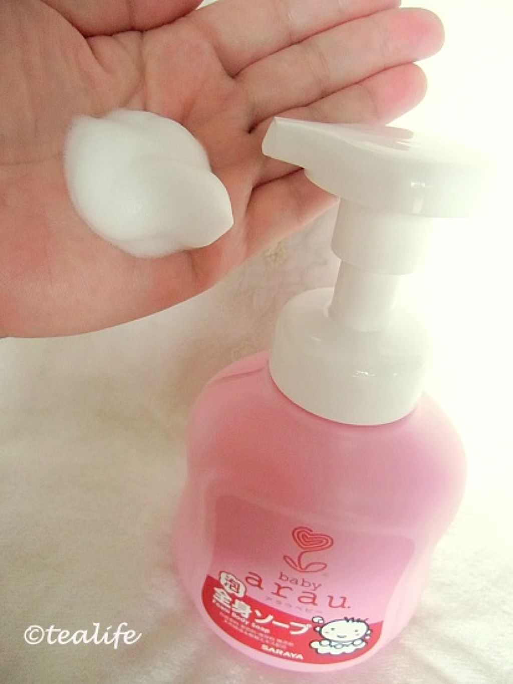 アラウベビー 泡全身ソープ/arau.baby (アラウ ベビー)/ボディソープを使ったクチコミ(4枚目)