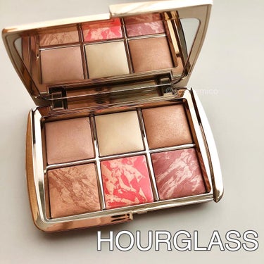 HOURGLASS HOURGLASS AMBIENT LIGHTING EDIT-VOLUME 4のクチコミ「年末にBEAUTYLISHで注文していた
アワグラがようやく届きました✈️

この時期、.....」（1枚目）