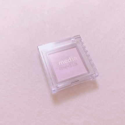 ブライトアップアイシャドウ/media/単色アイシャドウを使ったクチコミ(2枚目)