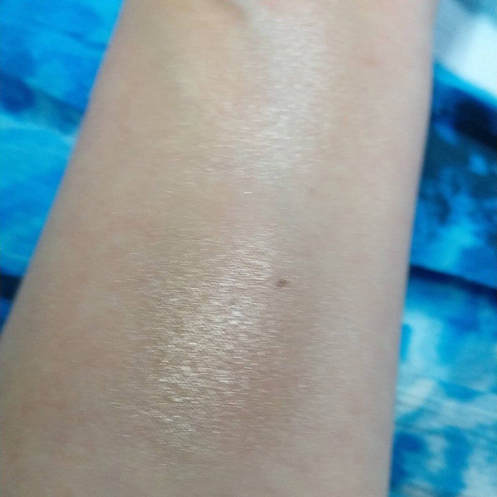 パールグロウハイライト/CEZANNE/パウダーハイライトを使ったクチコミ(5枚目)