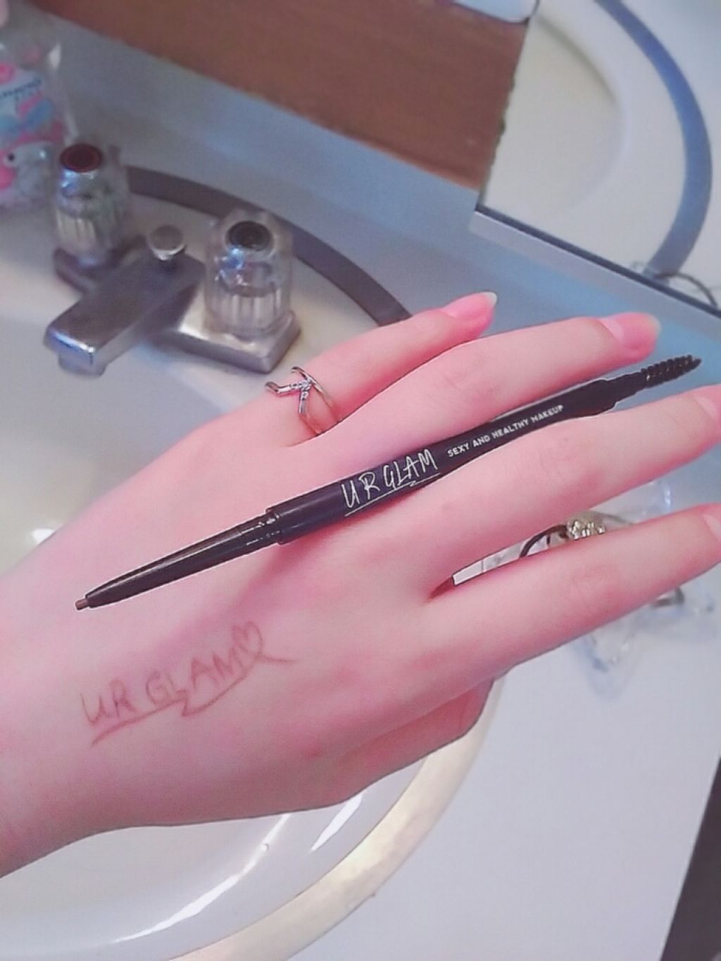 UR GLAM　BLOOMING EYE COLOR PALETTE/U R GLAM/アイシャドウパレットを使ったクチコミ（3枚目）