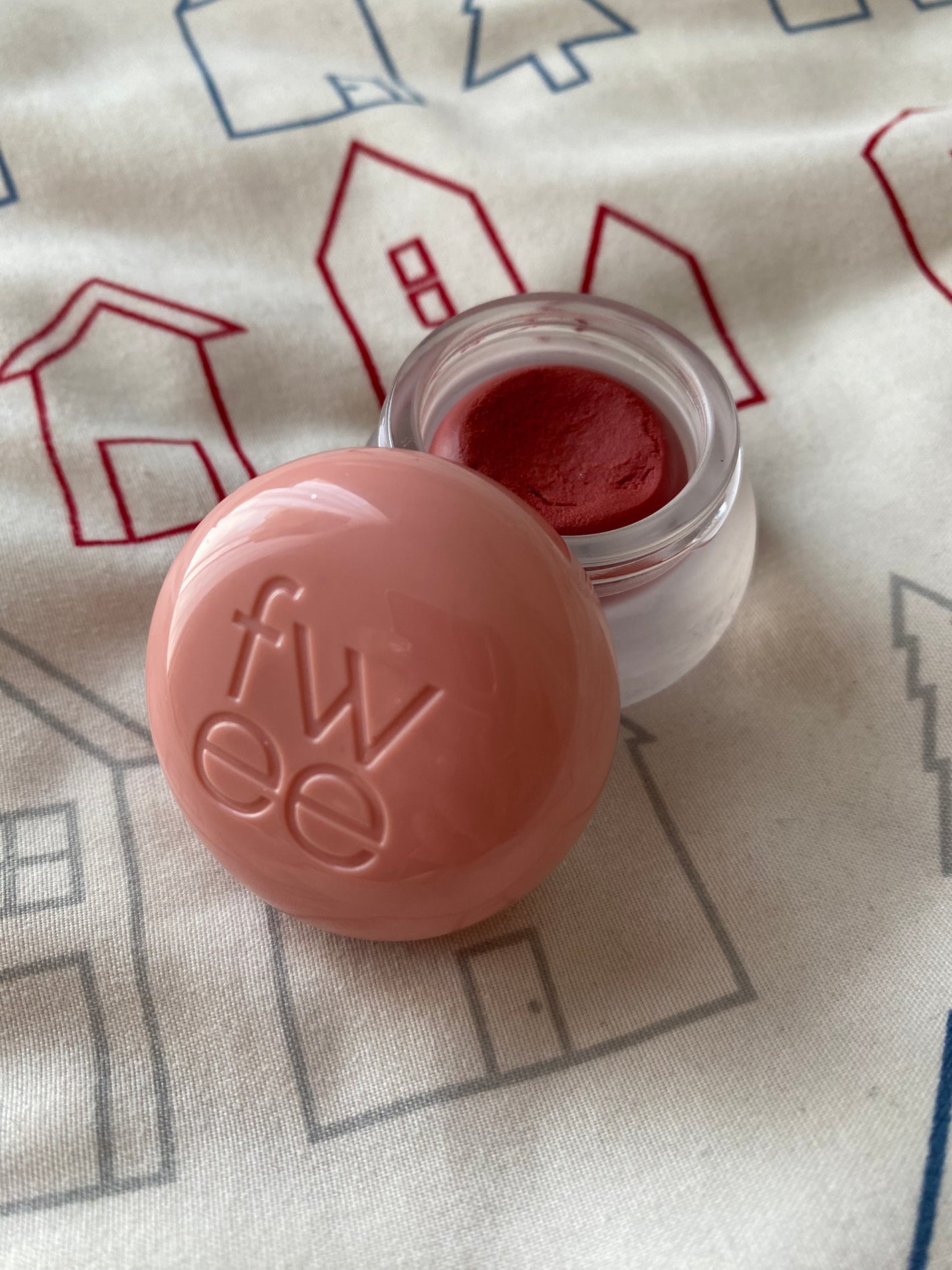 リップアンドチーク ブラーリープリンポット/fwee/口紅を使ったクチコミ(1枚目)