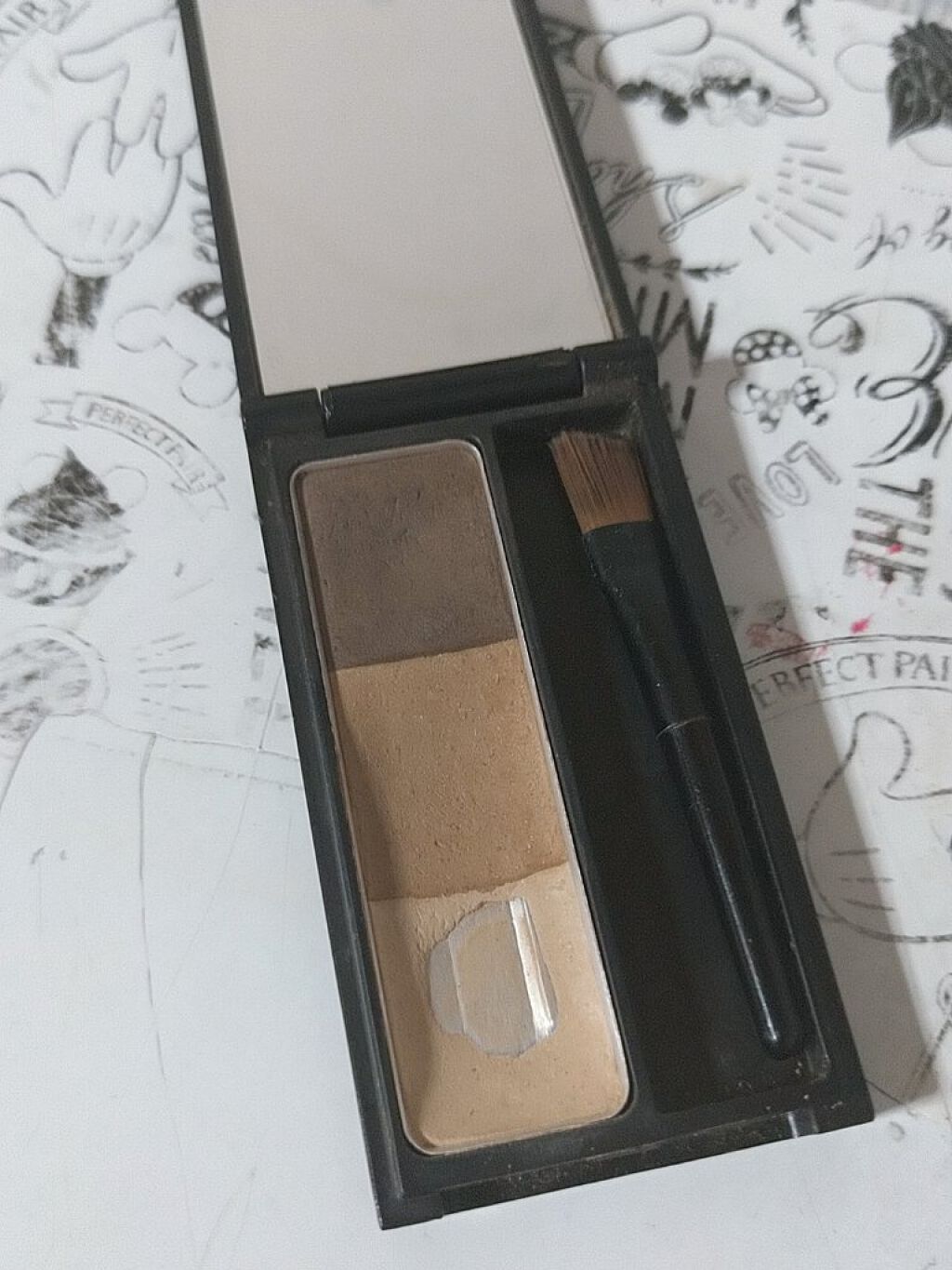 UR GLAM　EYEBROW POWDER/U R GLAM/パウダーアイブロウを使ったクチコミ（2枚目）