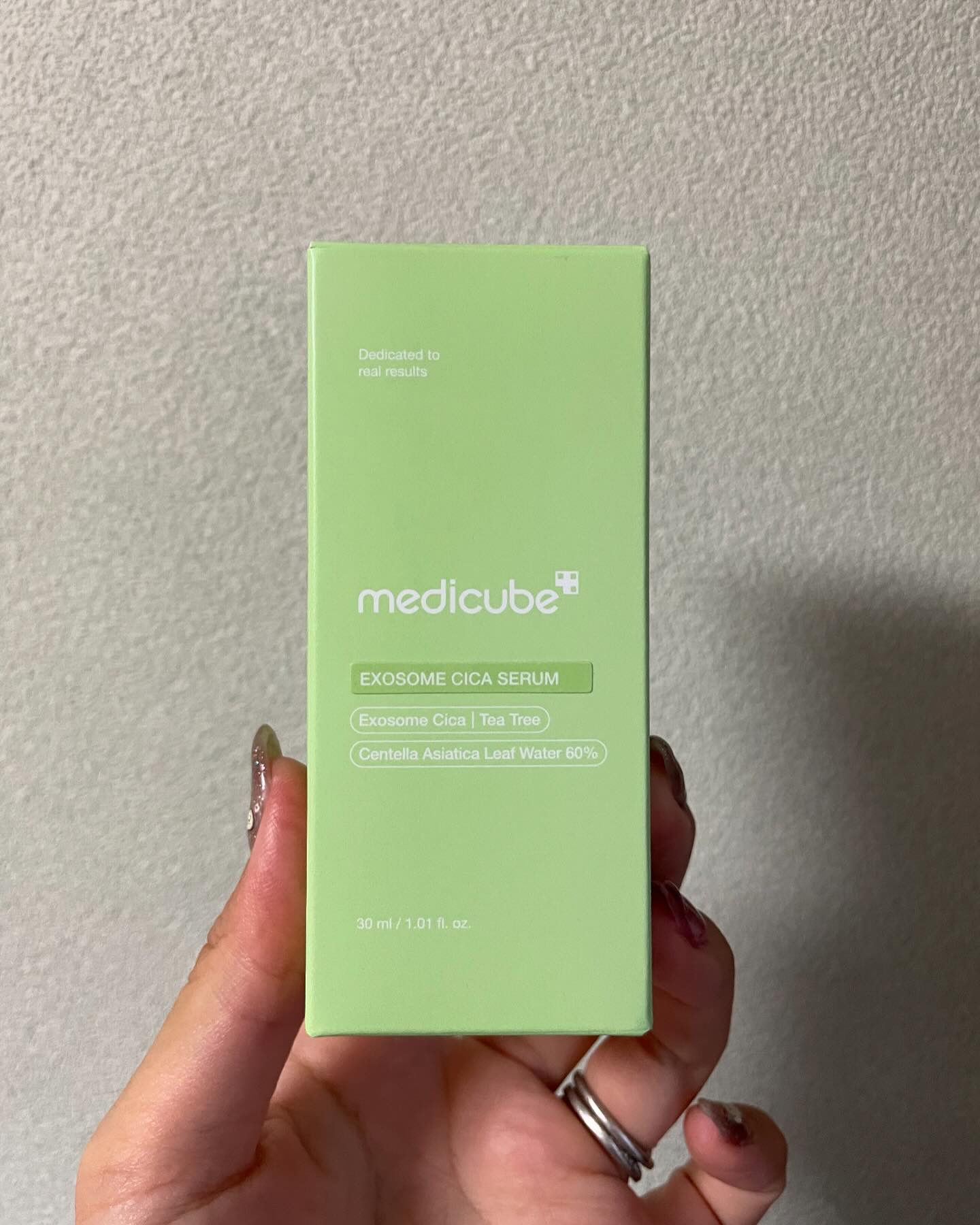 エクソソームシカセラム/MEDICUBE/美容液を使ったクチコミ（2枚目）