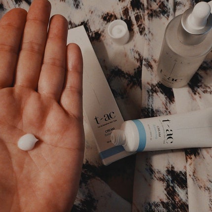 mcgroupakiko on LIPS 「何度もリピートしている気になるニキビに皮脂調節美容液『t-ac..」(4枚目)