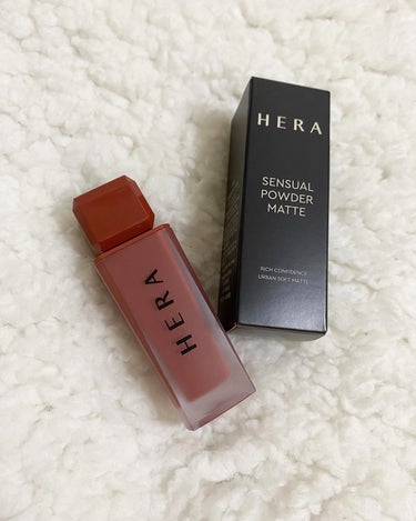 Y♡ on LIPS 「HERASENSUALPOWDERMATTE499ROSYSU..」（1枚目）