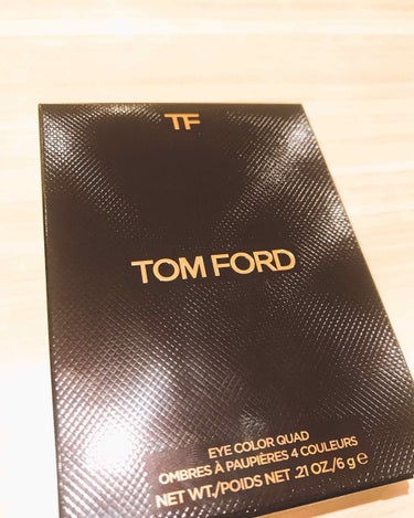 アイ カラー クォード/TOM FORD BEAUTY/パウダーアイシャドウを使ったクチコミ（4枚目）