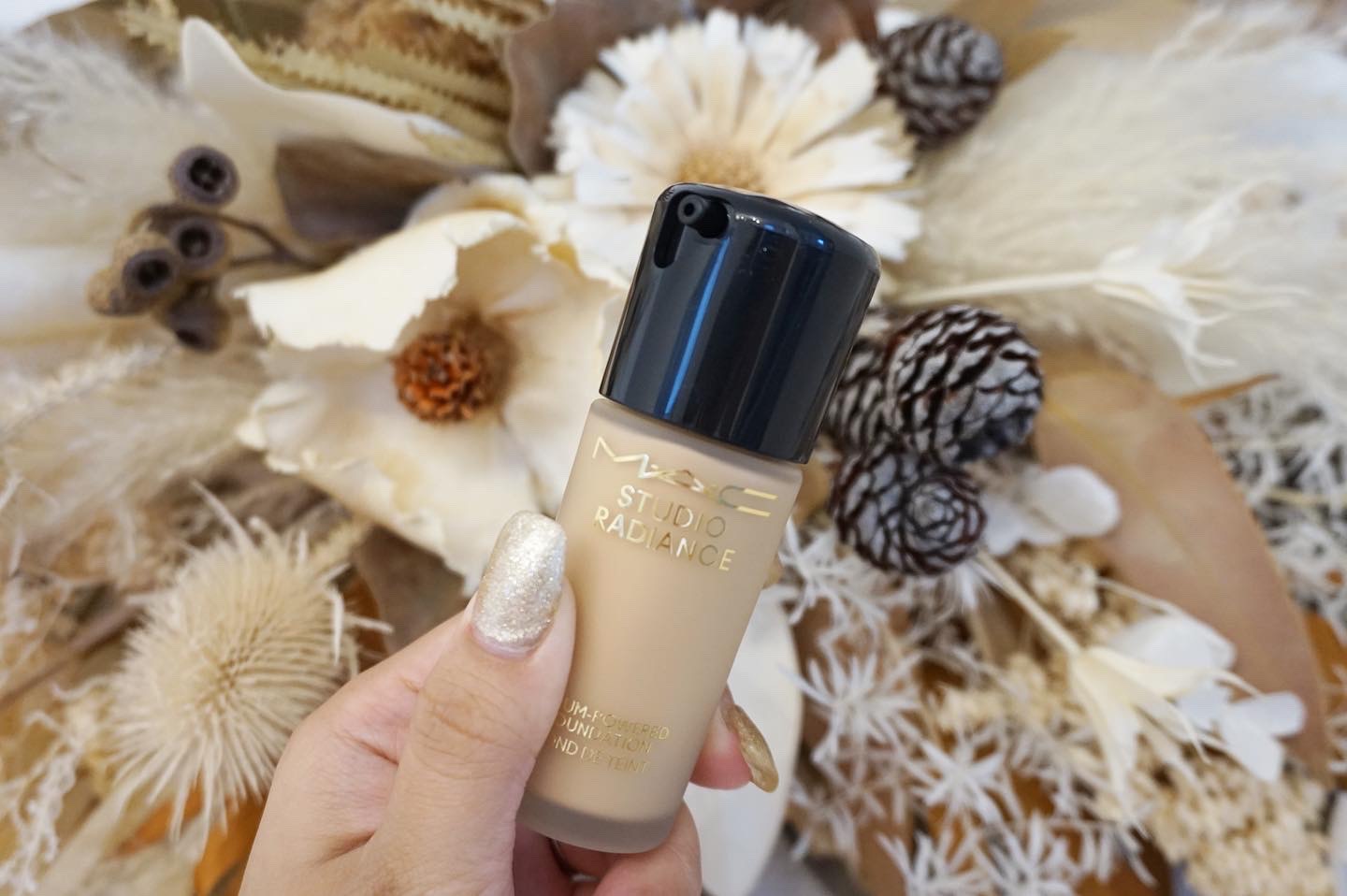 スタジオ ラディアンス セラム ファンデーション NC17.5/M・A・C/リキッドファンデーションを使ったクチコミ（1枚目）