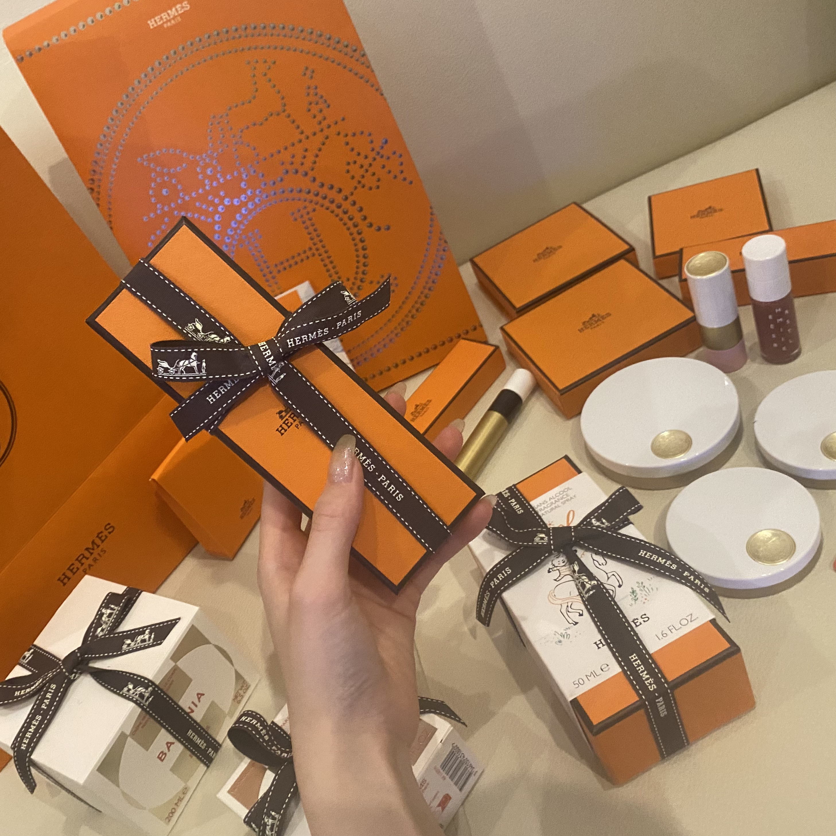 バレニア オードパルファム 60ml / エルメス(HERMES) | LIPS