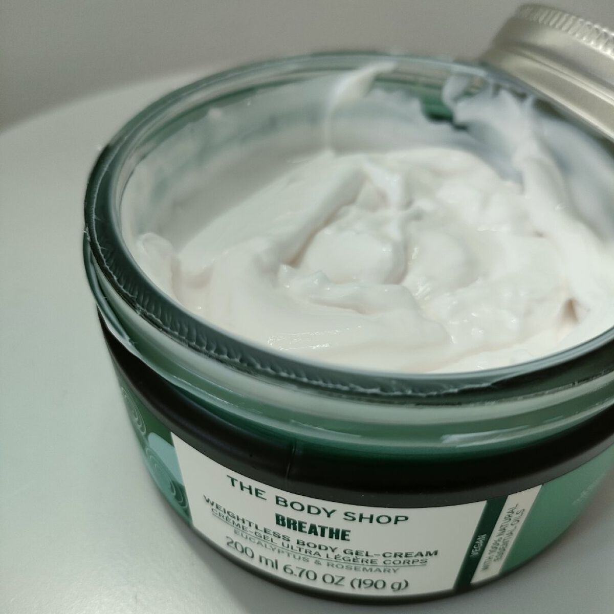 ウェルネス ボディジェルクリーム ユーカリ& ローズマリー/THE BODY SHOP/ボディクリームを使ったクチコミ（2枚目）