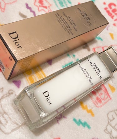 Dior プレステージ ラ ローション エッセンスのクチコミ「ディオールの化粧水です。
高すぎますね！
意味わからないくらい高い！
容器とかも、高級感があり.....」（1枚目）