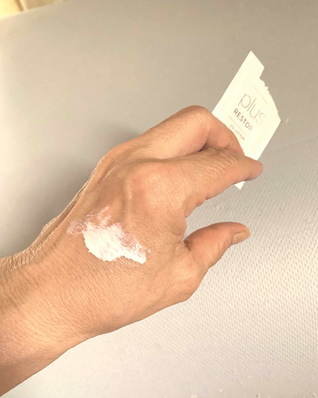 UVローション/PLUSRESTORE/日焼け止めローションを使ったクチコミ（3枚目）