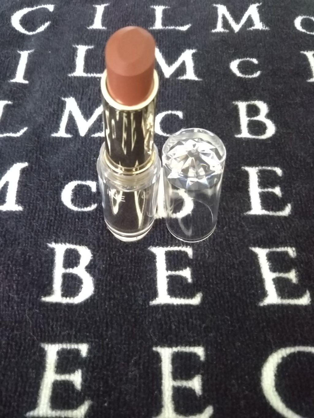 ラスティンググロスリップ/CEZANNE/口紅を使ったクチコミ（3枚目）