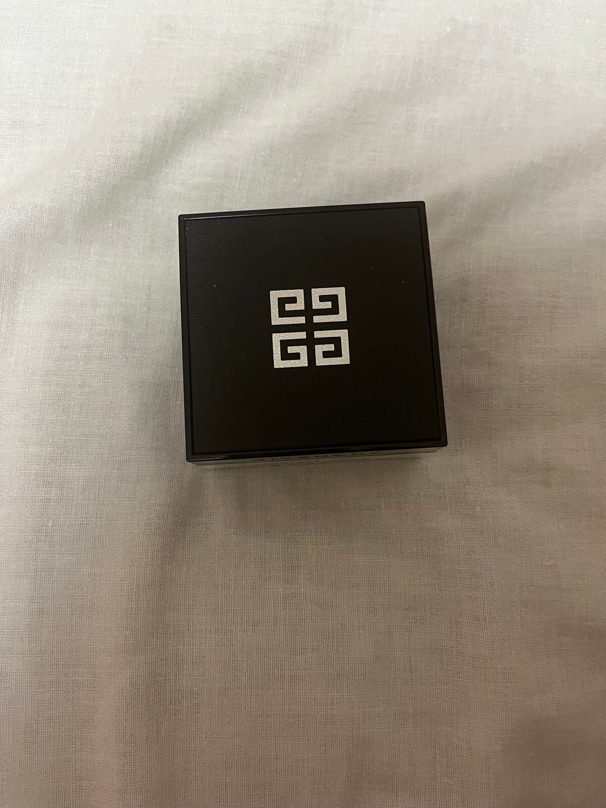 プリズム・リーブル/GIVENCHY/ルースパウダーを使ったクチコミ(4枚目)