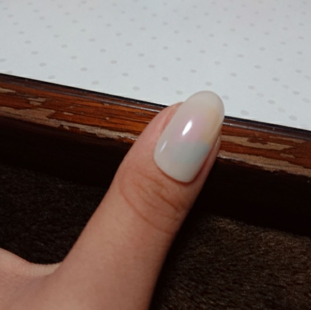 ネイルホリック Sheer pearl color PK818/ネイルホリック/マニキュアを使ったクチコミ（3枚目）