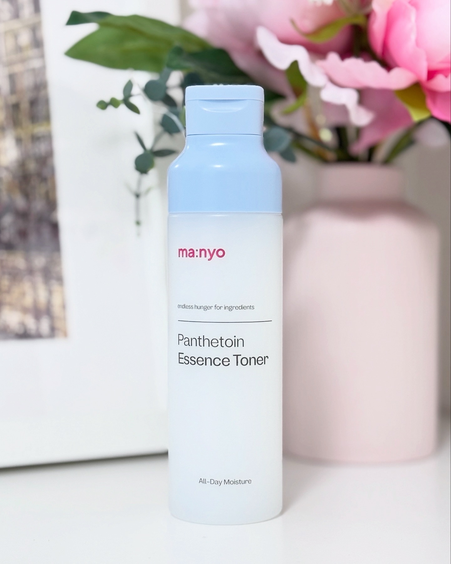 乾燥知らずの素肌へ導く #新発売
パンテトイン エッセンス トナー
¥3,200 (税込) / 200ml

寒暖差や室内の乾燥...季節の変わり目でお肌が敏感になっているあなたへ✨

初めて使った瞬間、まるで美容液のような贅沢なとろみに感