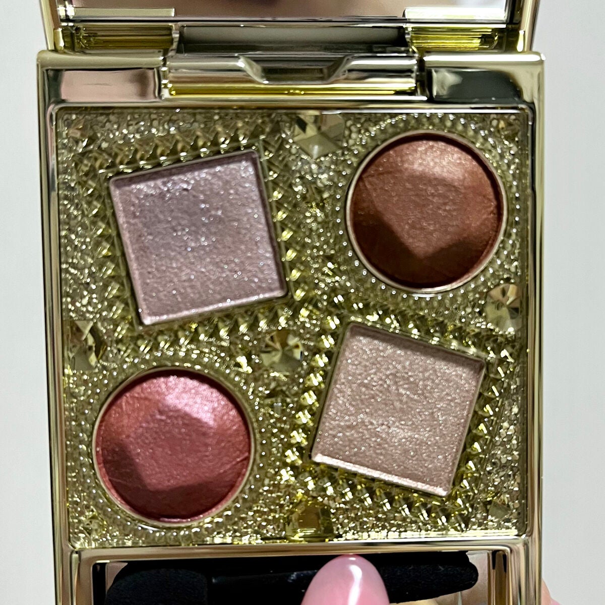 エレガンス ヌーヴェル アイズ/Elégance/アイシャドウパレットを使ったクチコミ(2枚目)